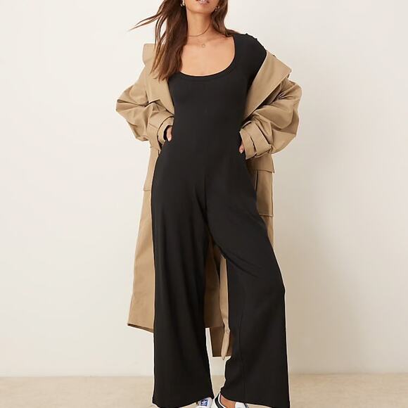 Asos long sleeve ribbed black jumpsuit size 12 NWT - Picture 1 of 8